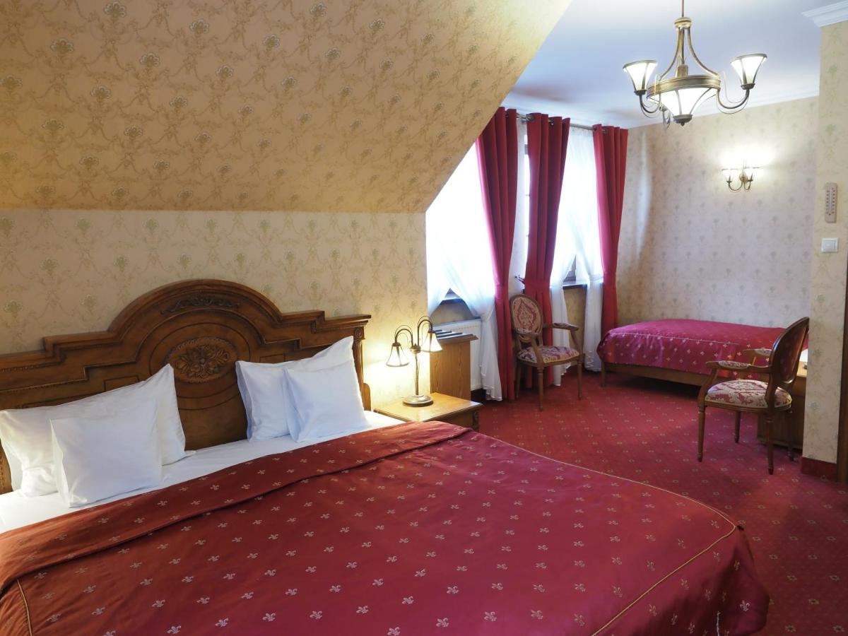 Hotel Sarmata Zespol Dworski Sandomierz Eksteriør billede