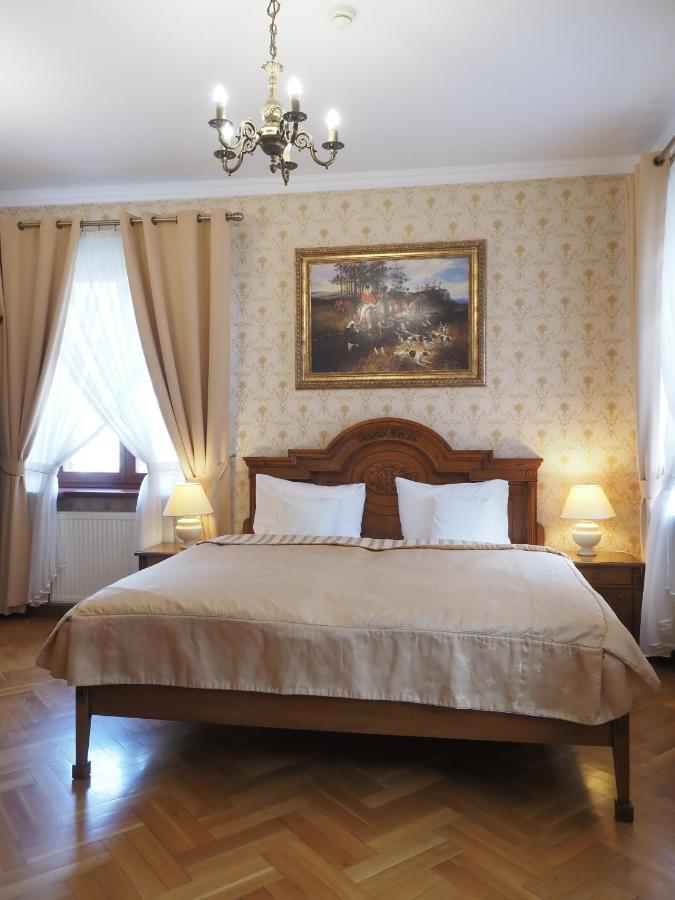 Hotel Sarmata Zespol Dworski Sandomierz Eksteriør billede