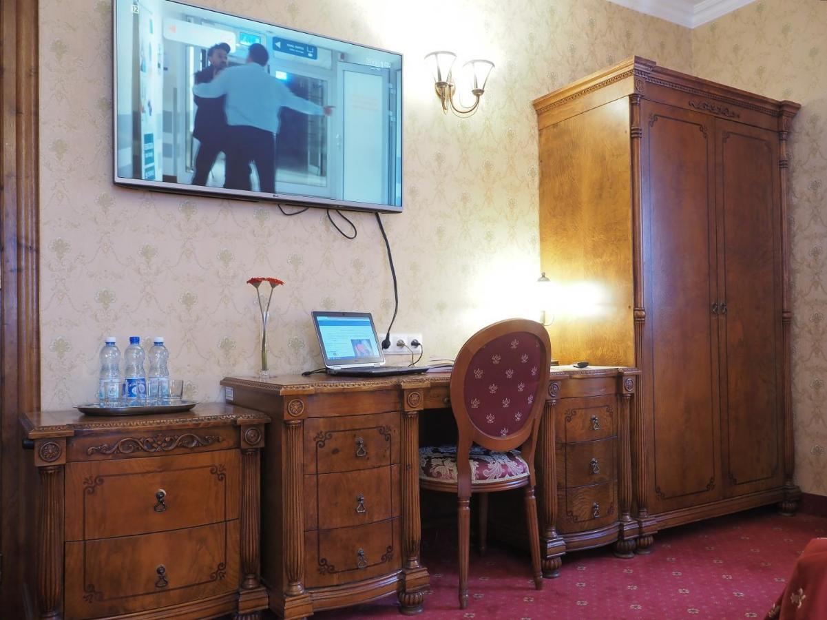 Hotel Sarmata Zespol Dworski Sandomierz Eksteriør billede